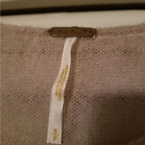 Free People Taupe Light Weight Sweater Small - Picture 2 of 6